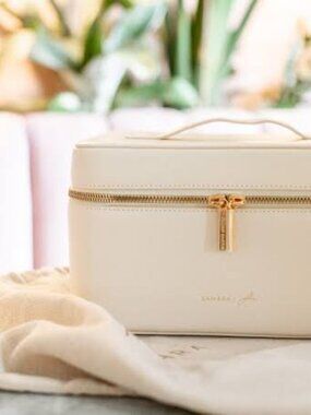 New: Samara x Jillian Harris Makeup Case